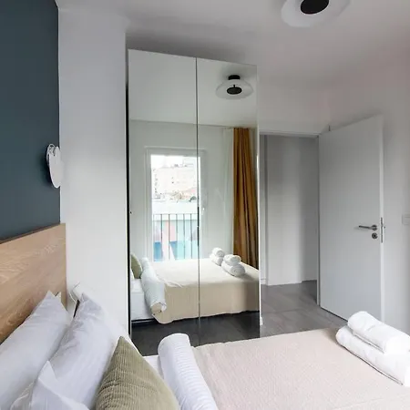 아파트 Newly Built Bright 2br W Free Shuttle #68 *