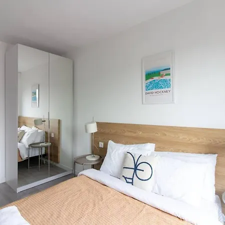 Newly Built Bright 2br W Free Shuttle #68 * Estambul