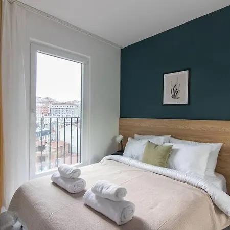 Newly Built Bright 2br W Free Shuttle #68 Apartamento Estambul